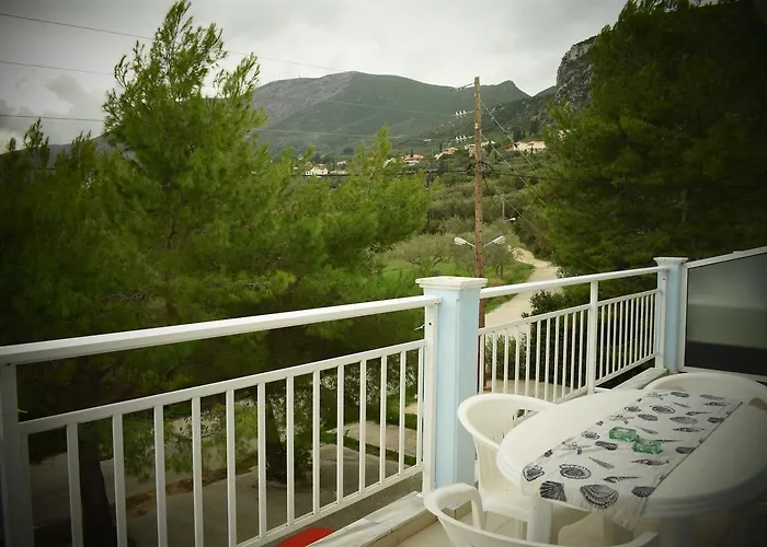 Parashis Studios